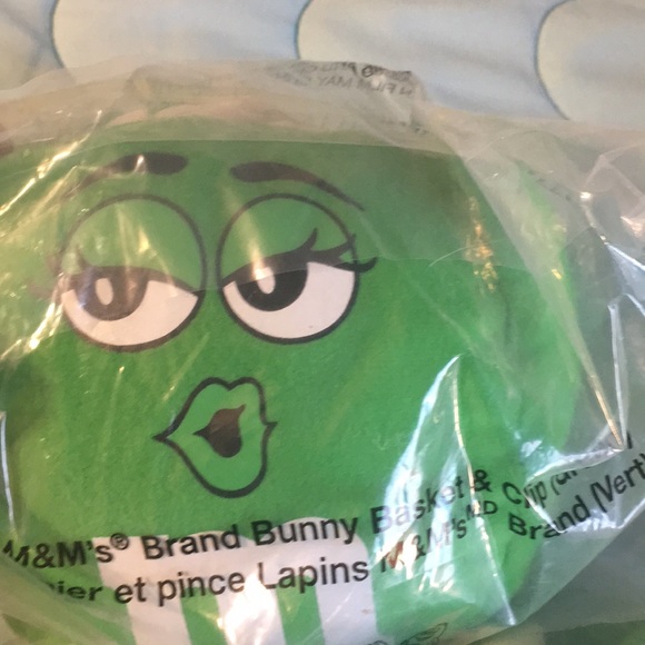 NWT M & M’s bunny basket & clip (3 baskets) - Picture 6 of 7